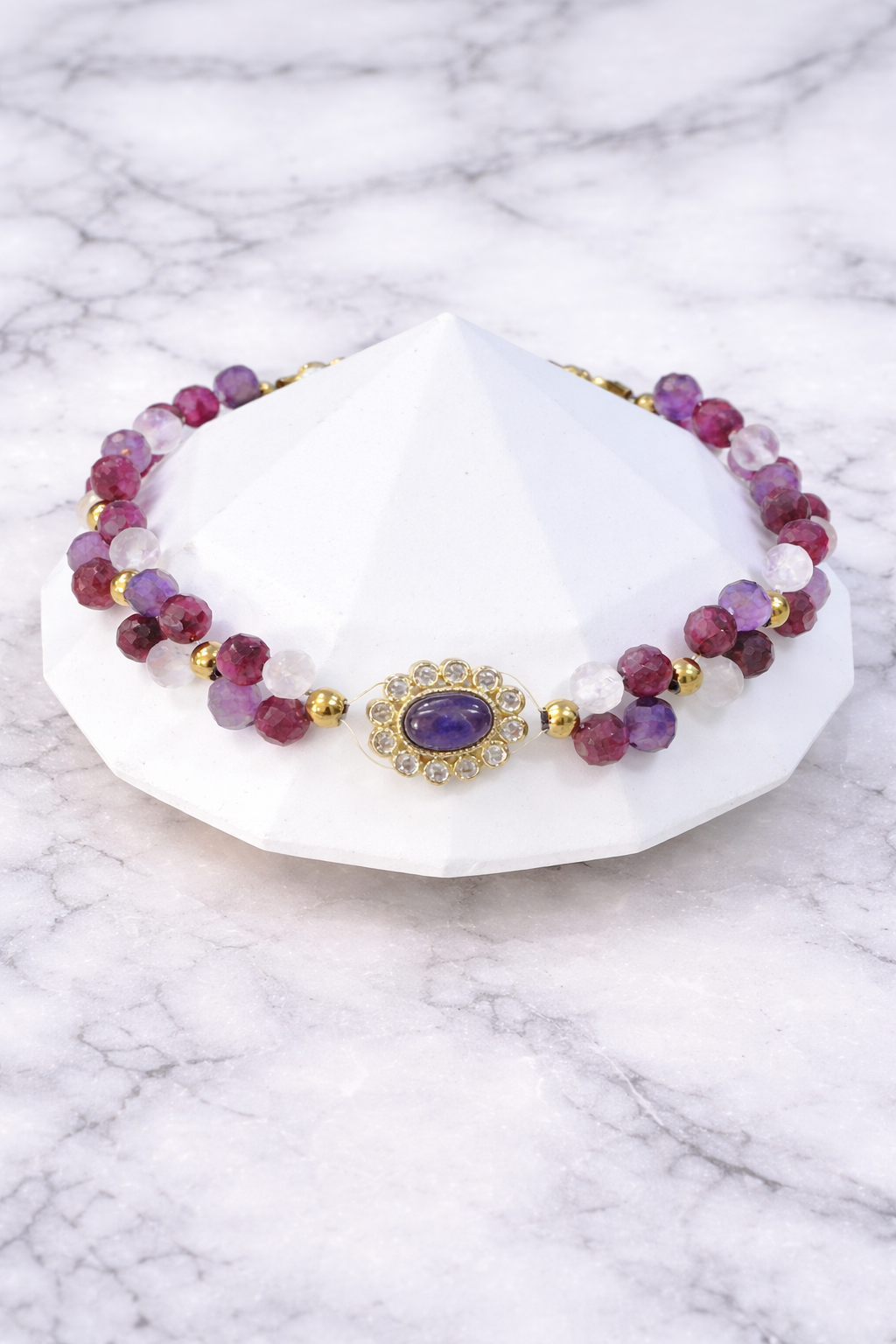 Pulsera Trinity Corazón de Rubí con rubí birmano, piedra luna, amatista - Gaia Lux
